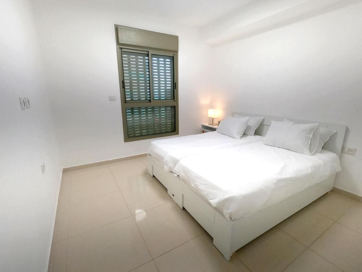 Beach Suite Israel- Best View, Gym, Massage Chair, Low Fee For Off-Site Indoor Pool Spa ביץ סוייט ישראל- נוף ים מאלף, כיסא מסאז, חדר כושר, אפשרות לבריכה מקורה, וספא בתשלום ממש מוזל Asjkelon Buitenkant foto